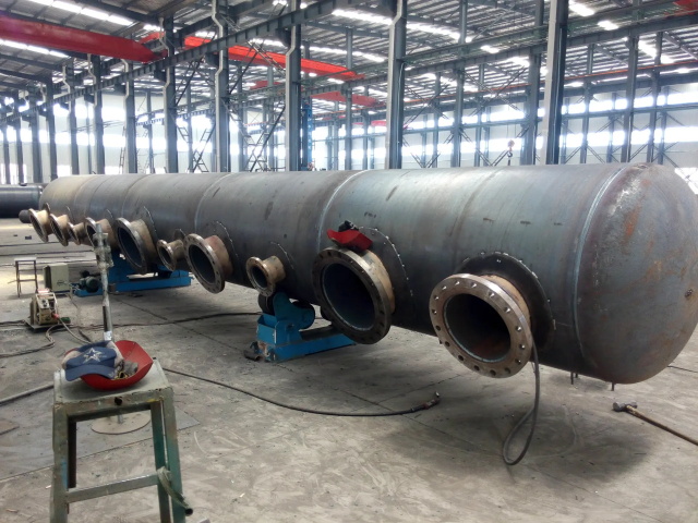 金城江蒸汽分汽缸漏气维修